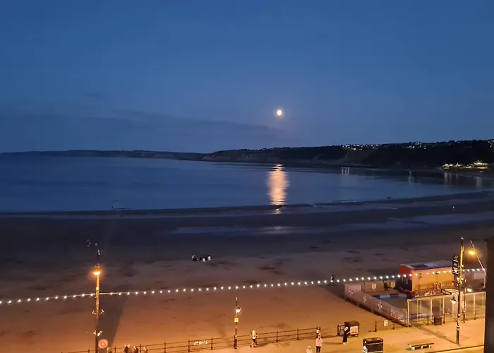 Yorkshire Rose - 2 Bed Sleeps 5 Scarborough