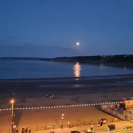 Yorkshire Rose - 2 Bed Sleeps 5 Scarborough